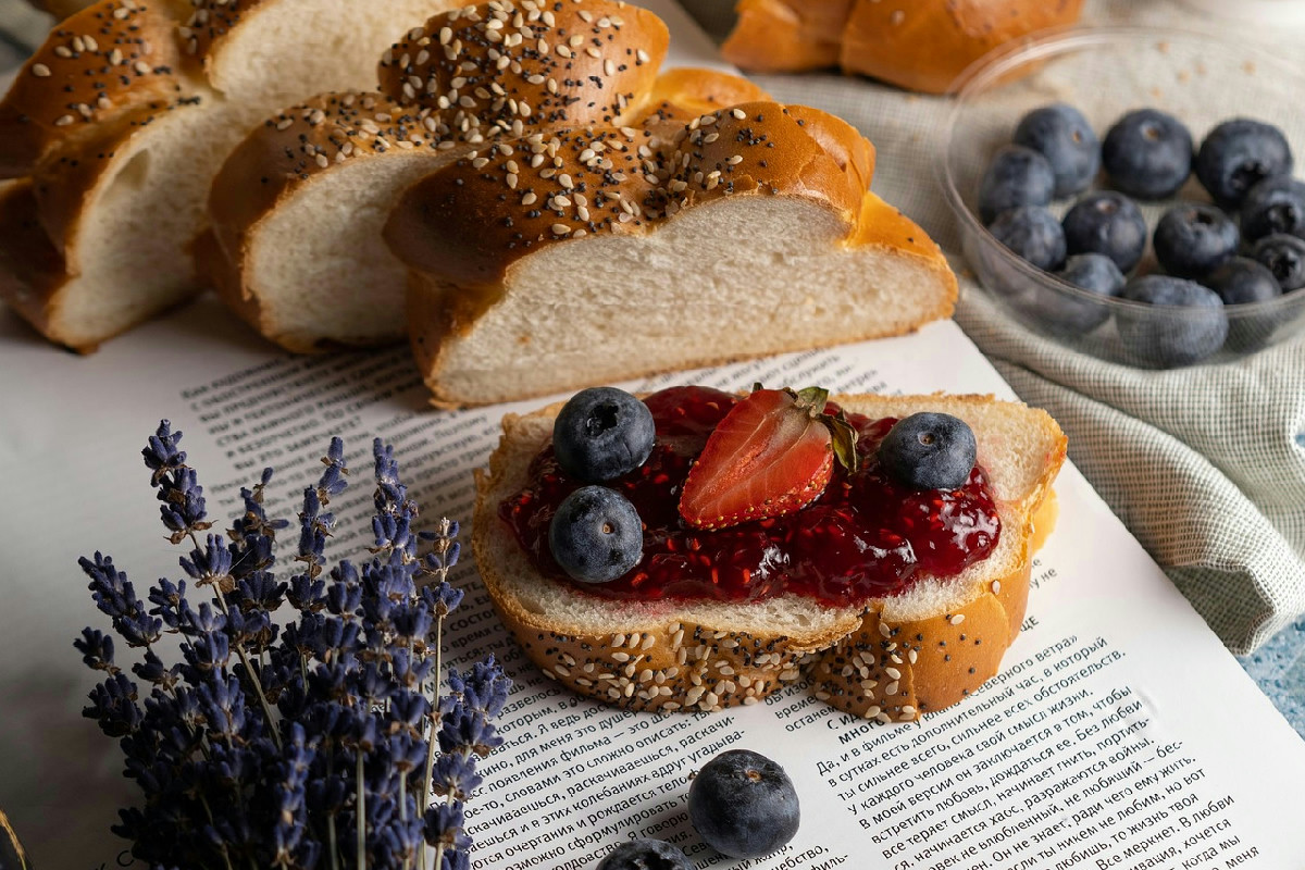 Colazione ideale per combattere l'infiammazione: quali alimenti scegliere fin dal mattino