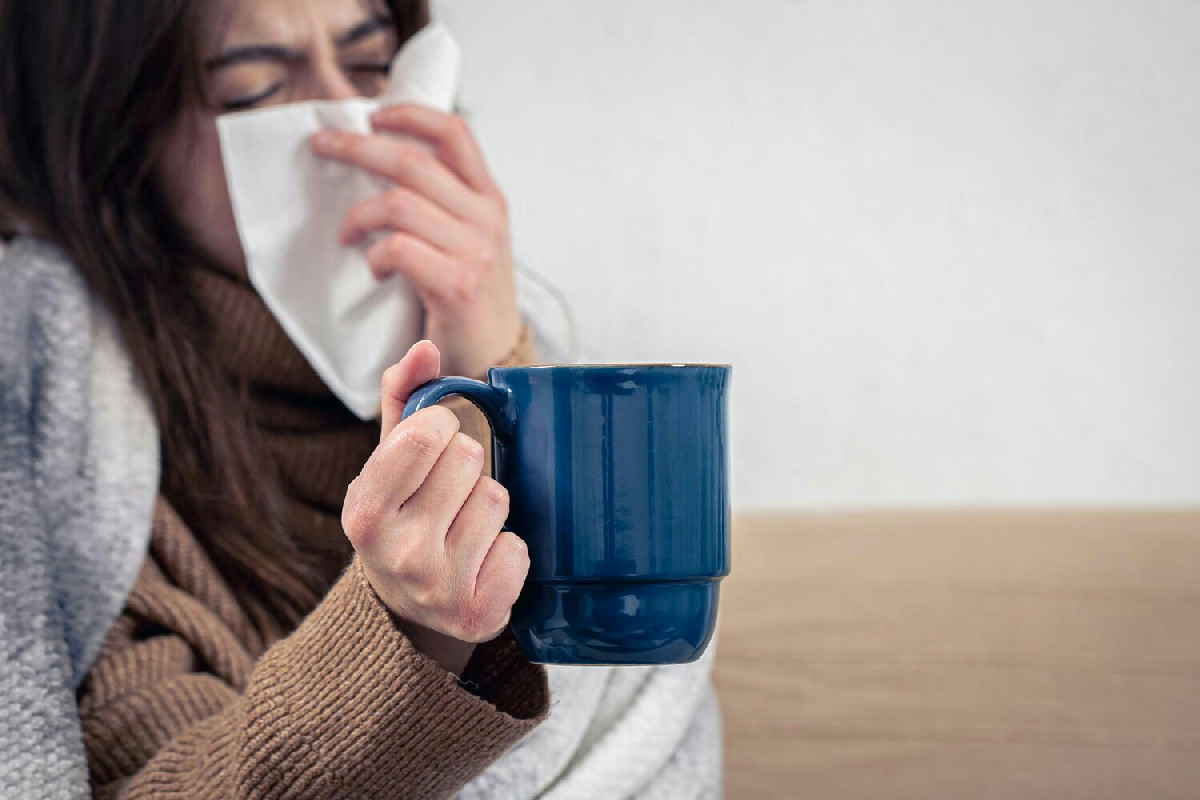 La super influenza che minaccia l’inverno: sintomi intensi e cure efficaci per contrastarla